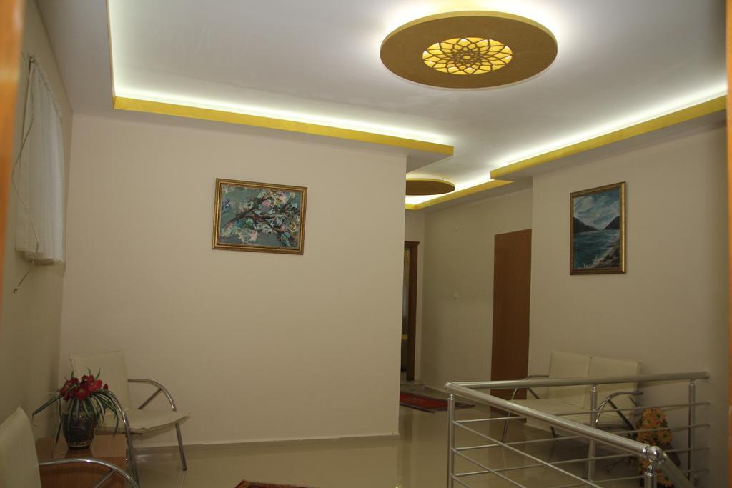 Vatan Hotel İzmir Buitenkant foto
