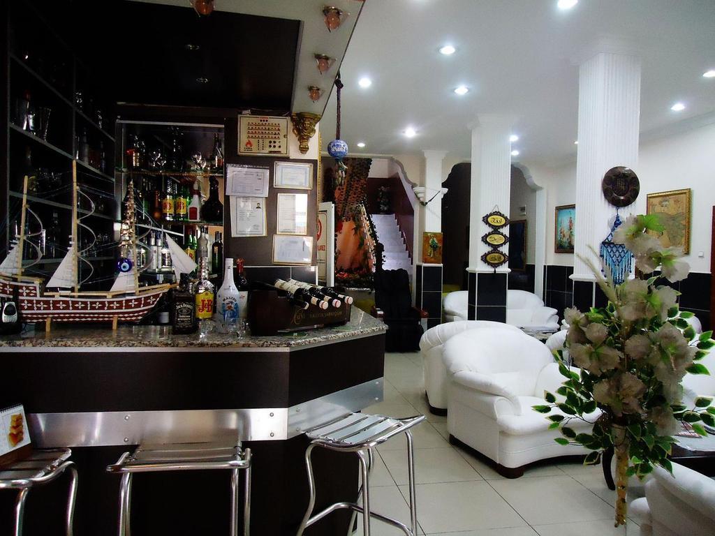 Vatan Hotel İzmir Buitenkant foto