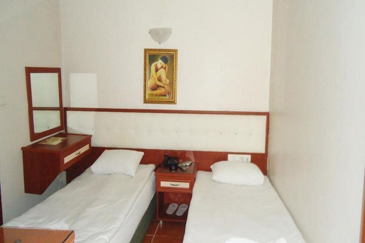 Vatan Hotel İzmir Buitenkant foto